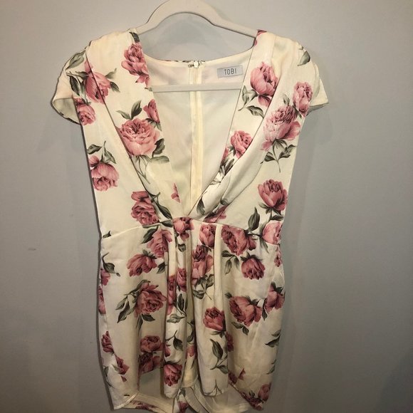 TOBI Floral Romper (L) - Picture 2 of 6